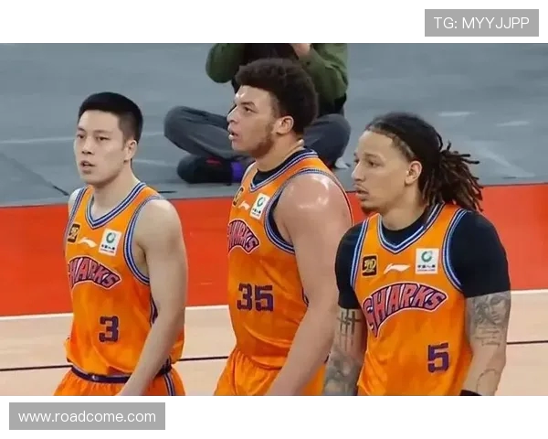 上海篮球队实力之争引发热议球迷观点各异的背后故事