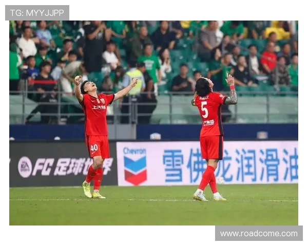 上海足球队在最新足球力量排行榜中荣登第六名展现强大实力与潜力