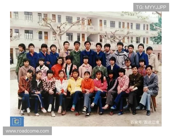 周静专访:从青涩少女到羽毛球冠军的奋斗与成长之路 周静专访:从青涩少女到羽毛球冠军的奋斗与成长之路