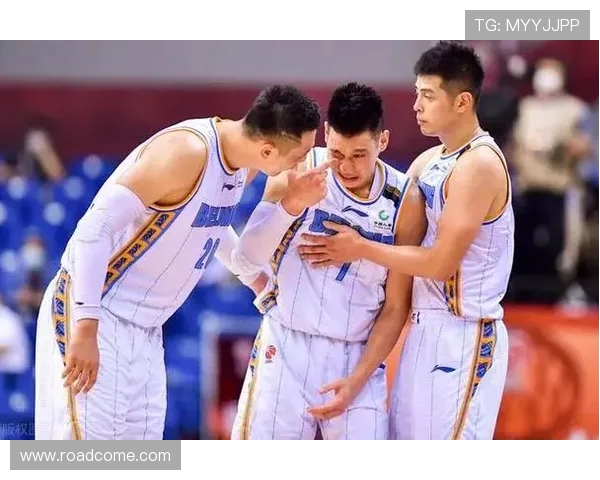 杭州乒乓球队与北京乒乓球队赛后复盘分析比赛节奏与战术对比