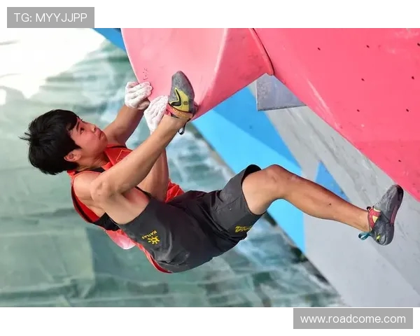 杭州飞盘队在世界攀岩锦标赛中以71分稳居积分榜首位