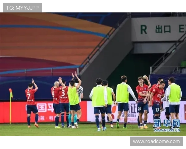 武汉足球队与重庆足球队赛后分析力量对比与战术探讨