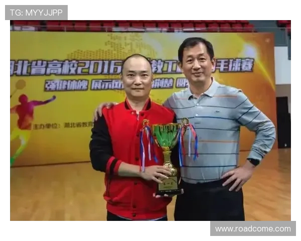 深圳羽毛球队与武汉羽毛球队赛后分析个人能力对比与表现总结 深圳羽毛球队与武汉羽毛球队赛后分析个人能力对比与表现总结