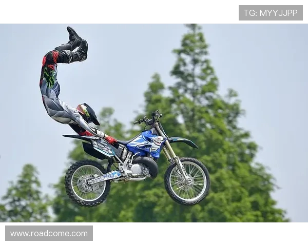 赛后分析:西安极限运动队与杭州极限运动队的心理战与团队意识对比 赛后分析:西安极限运动队与杭州极限运动队的心理战与团队意识对比