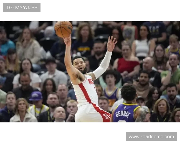 2016-17赛季火箭与爵士对决回顾：精彩瞬间与战术分析