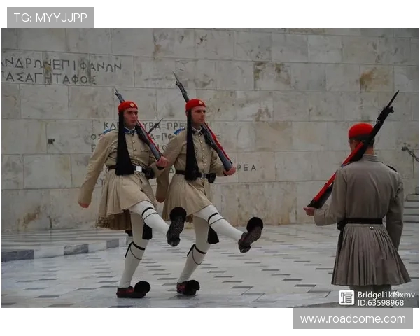 拉密亚与雅典的激烈对决揭示了希腊足球的未来潜力与挑战